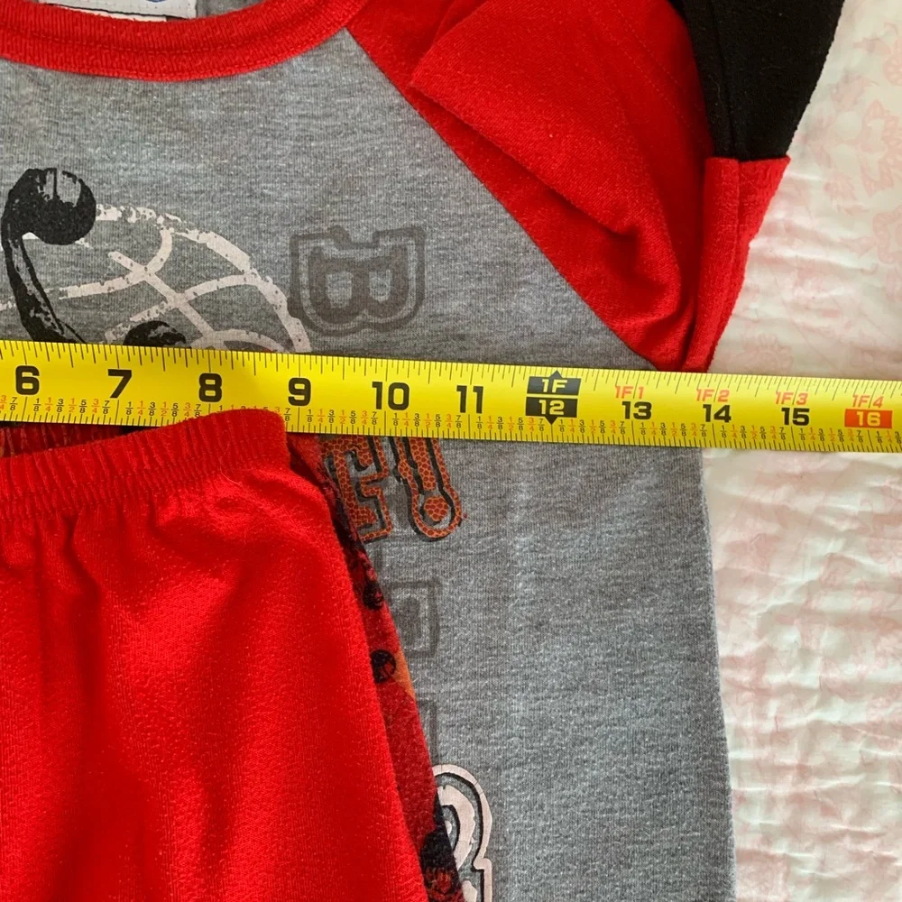 J Khaki Pajama Set Boys XS (4/5) Red Black 3 Pieces Top Pants Shorts Basketball